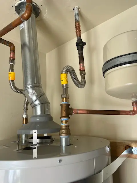 Water heater installation and plumbing repair in Holden/Parramore